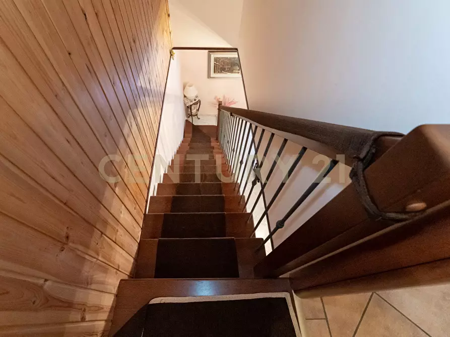 Immagine 28 di Quadrilocale in vendita  in Via Ercole Patti 91 a Pedara