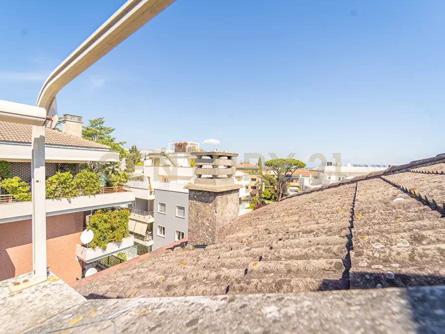 Immagine 64 di Attico in vendita  in Viale Cortina d'Ampezzo 199 a Roma