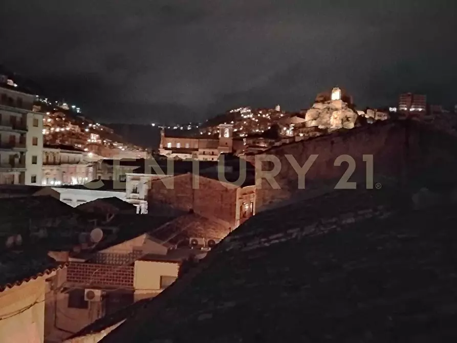 Immagine 52 di Casa indipendente in vendita  in Strada Pellico 26 a Modica