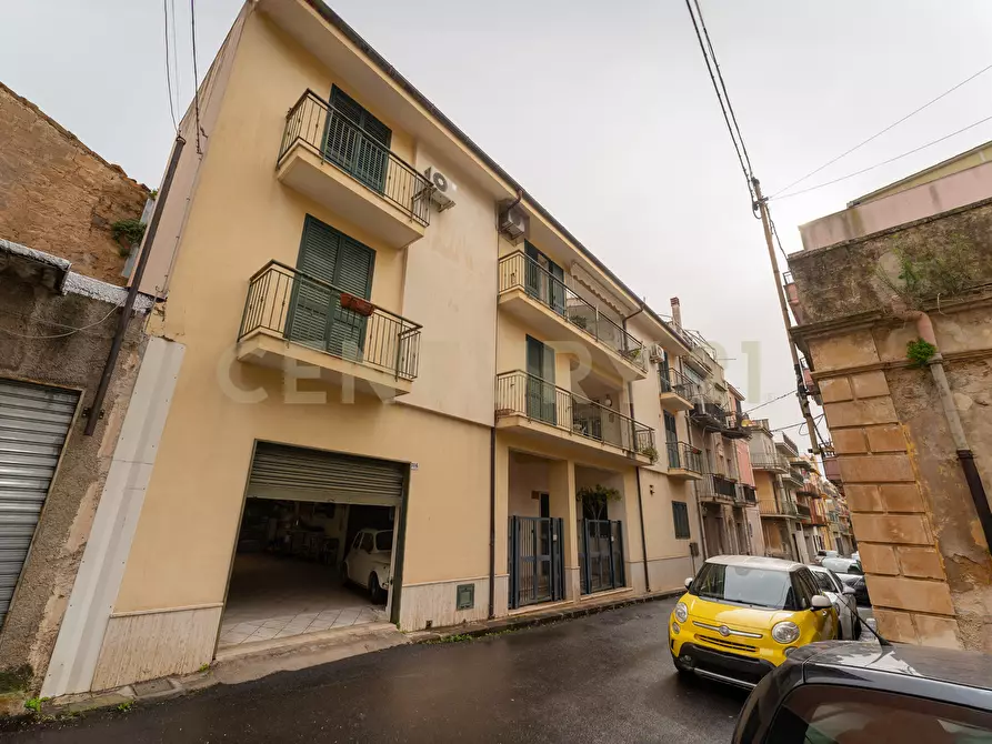 Immagine 4 di Appartamento in vendita  in Via Archimede SN a Carlentini