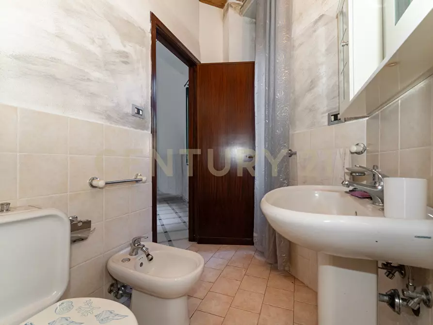 Immagine 15 di Bilocale in vendita  in VIALE MARIO RAPISARDI 158 a Catania