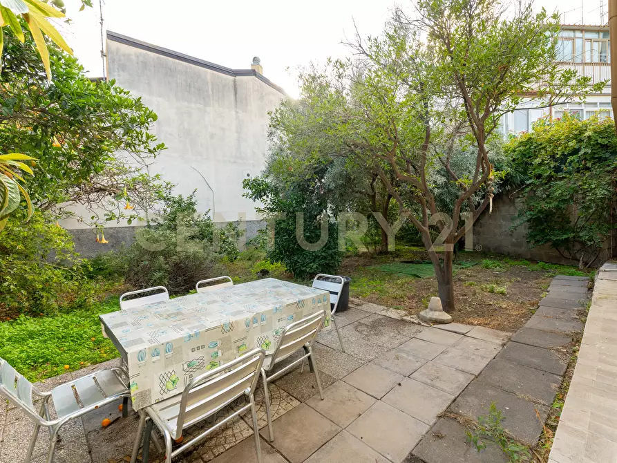 Immagine 11 di Casa indipendente in vendita  in Via Re Martino 212 a Catania