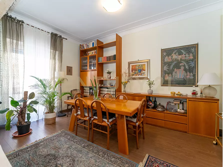 Immagine 8 di Quadrilocale in vendita  in Via Genova 64 a Catania