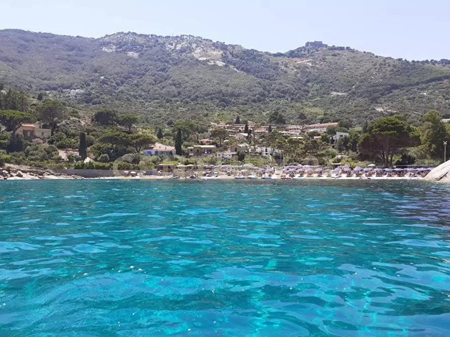 Immagine 22 di Quadrilocale in vendita  in Via dell'Arenella a Isola Del Giglio