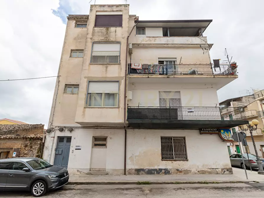 Immagine 9 di Appartamento in vendita  in Via Cavour 12 a Melilli