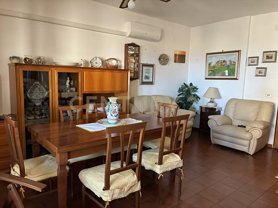 Immagine 6 di Quadrilocale in vendita  in Via Vittorio Alfieri 2 a Orbetello