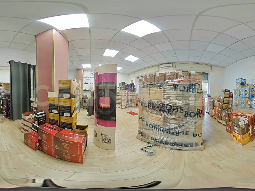 Immagine 22 di Locale commerciale in vendita  in Via Principe Nicola 27C, 29 a Catania