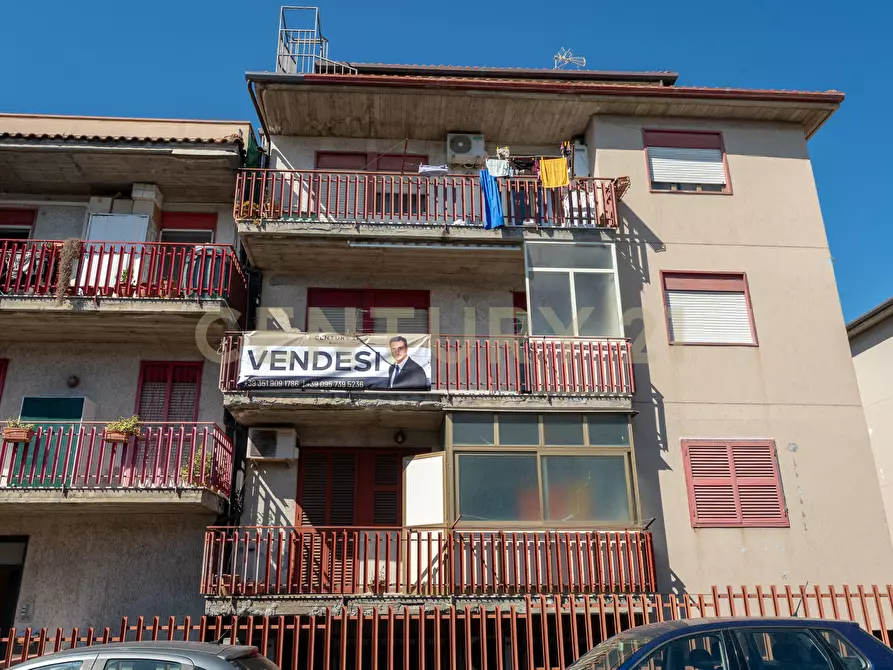 Immagine 25 di Trilocale in vendita  in Via Firenze 112 a Aci Castello