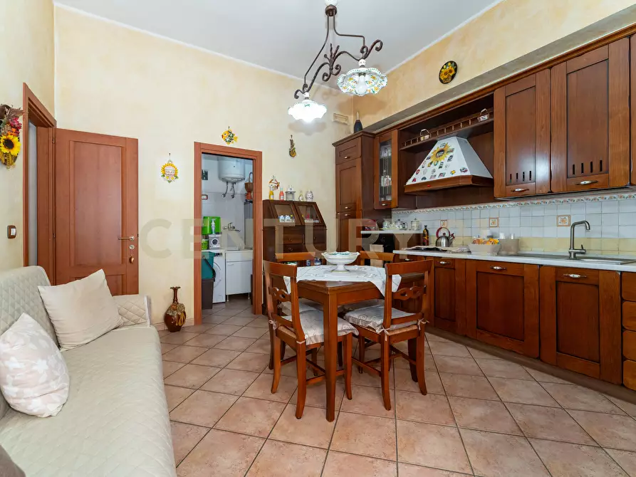 Immagine 29 di Bilocale in vendita  in Via Giovanni Gentile 9 a Catania