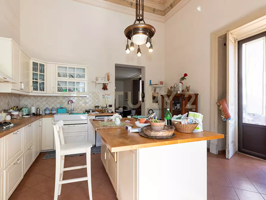 Immagine 39 di Pentalocale in vendita  in Via Etnea 196 a Catania