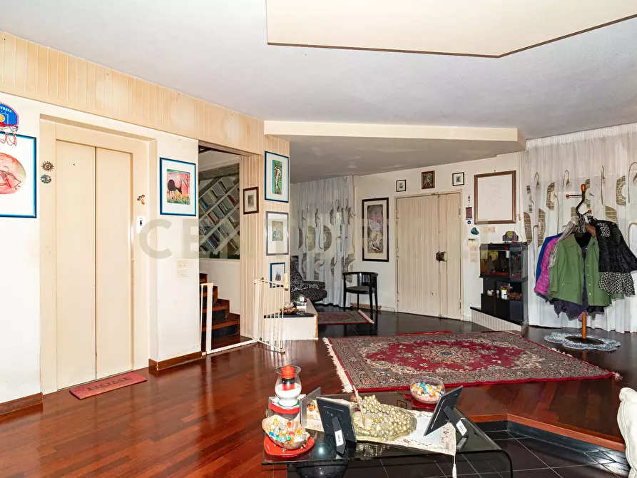 Immagine 5 di Villa in vendita  in Via G. Pezzana 9 a Aci Castello