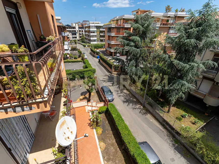 Immagine 30 di Appartamento in vendita  in Via Carmelo Salanitro 1 a Catania