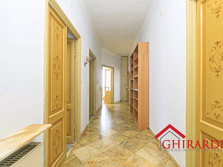 Immagine 33 di Quadrilocale in vendita  in Piazza Cristoforo Bonavino 11 a Genova