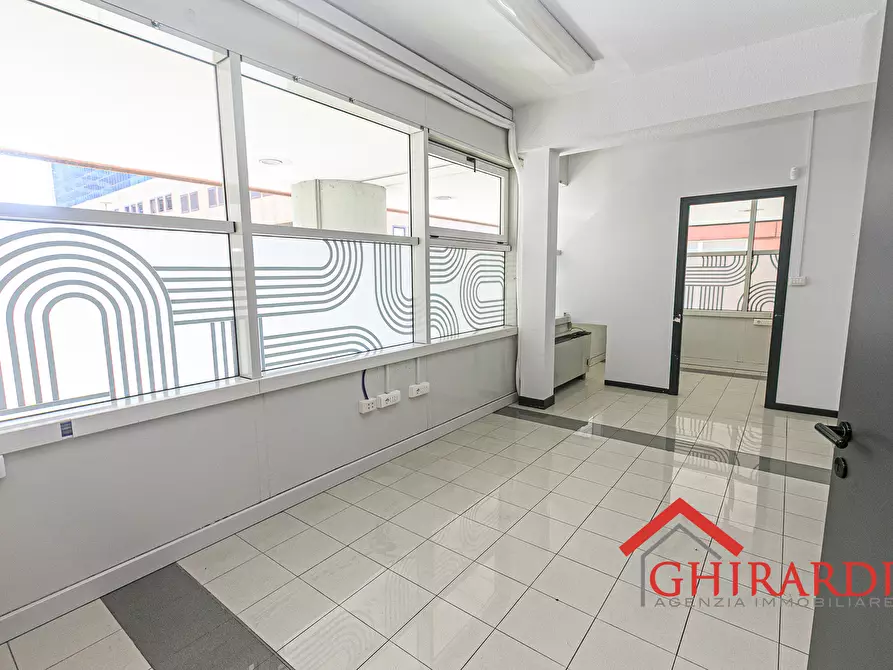 Immagine 7 di Ufficio in affitto  in Via Angelo Scarsellini 119 a Genova