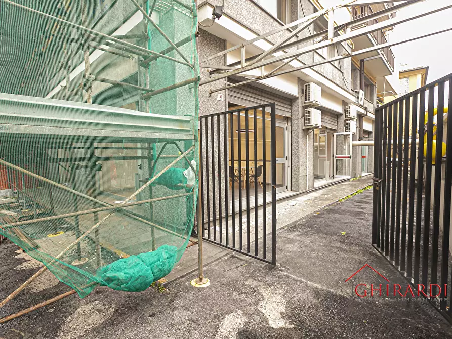 Immagine 27 di Locale commerciale in affitto  in VIA ALFREDO D'ANDRADE 76R a Genova