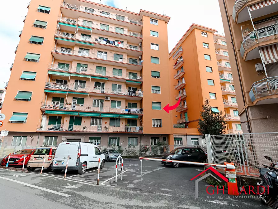 Immagine 1 di Quadrilocale in vendita  in SALITA CATALDI 20B a Genova