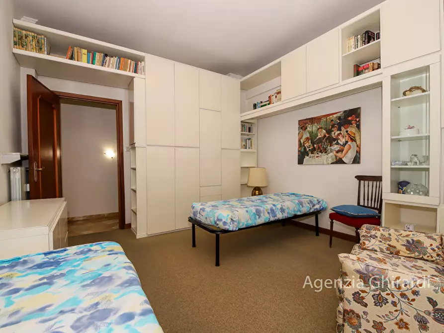 Immagine 8 di Trilocale in vendita  in Via Briscata 7 a Genova