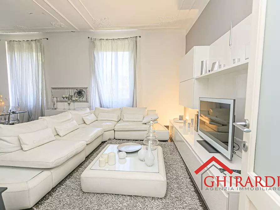 Immagine 7 di Pentalocale in vendita  in PIAZZA BONAVINO 11 a Genova