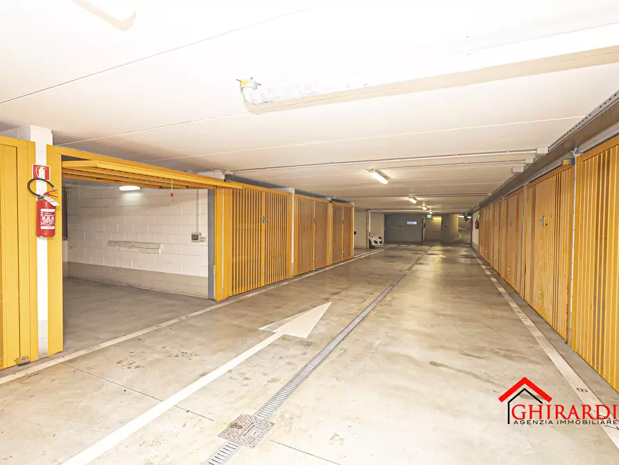 Immagine 5 di Garage in vendita  in Via Emanuele Ferro a Genova