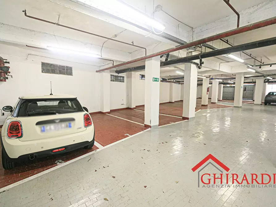 Immagine 2 di Garage in affitto  in Via Ruggero Leoncavallo 18R a Genova