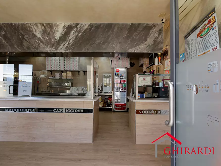 Immagine 4 di Pizzeria / Pub in vendita  in Lungomare di Pegli 39R a Genova