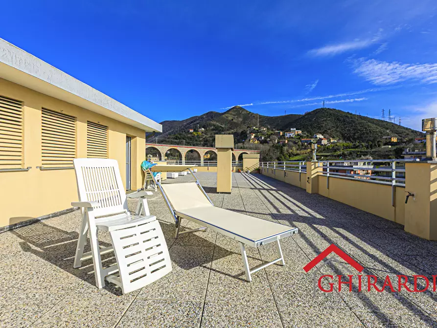 Immagine 36 di Bilocale in vendita  in Piazza Silvio Arrivabene 7a a Genova