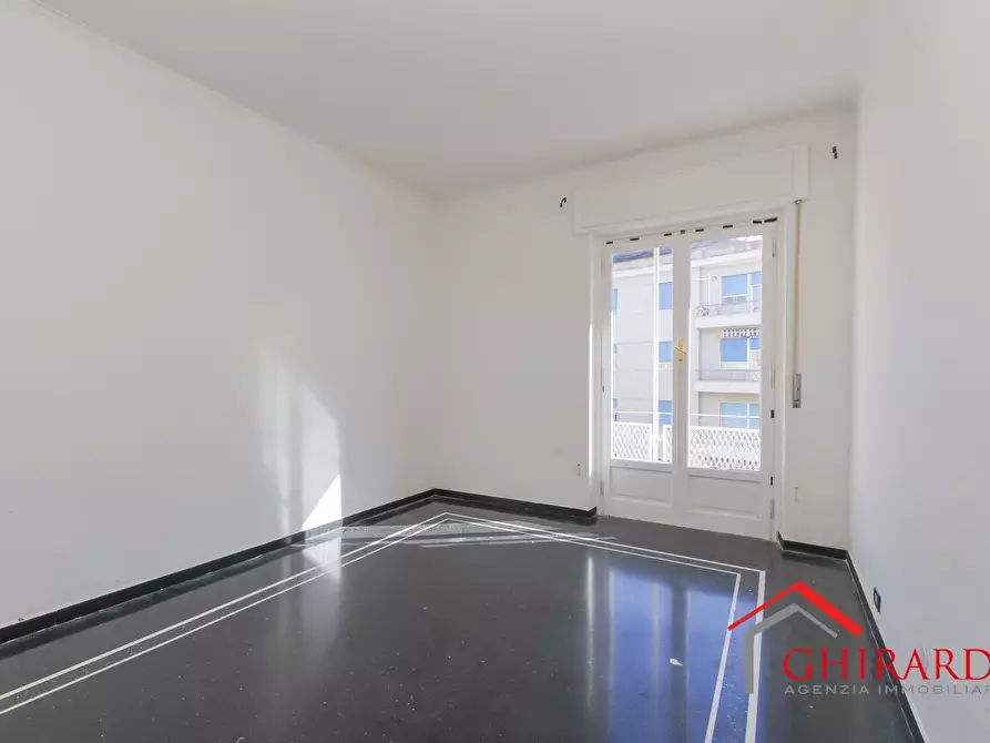 Immagine 1 di Trilocale in vendita  in VIA MOLFINO 7 a Genova