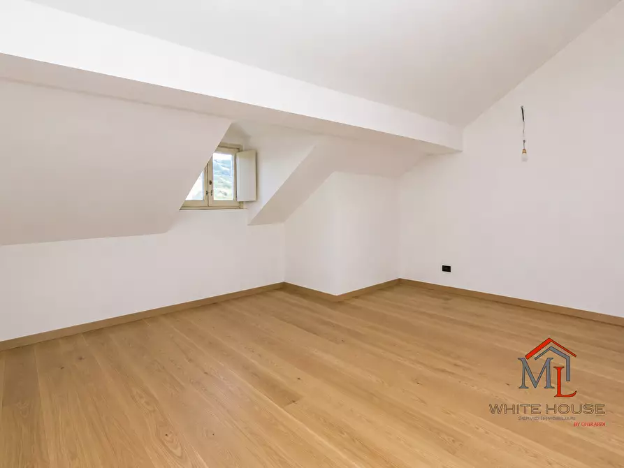 Immagine 11 di Trilocale in vendita  in Via Fra Giovanni Angelo Montorsoli 3 a Genova