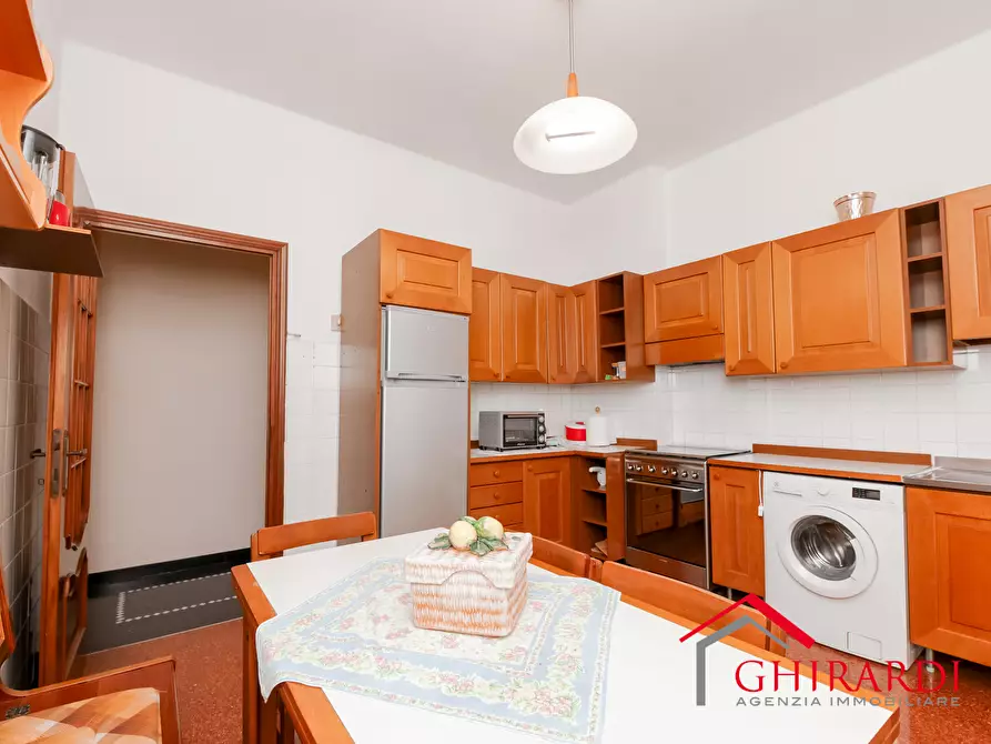 Immagine 11 di Quadrilocale in vendita  in SALITA CATALDI 20B a Genova