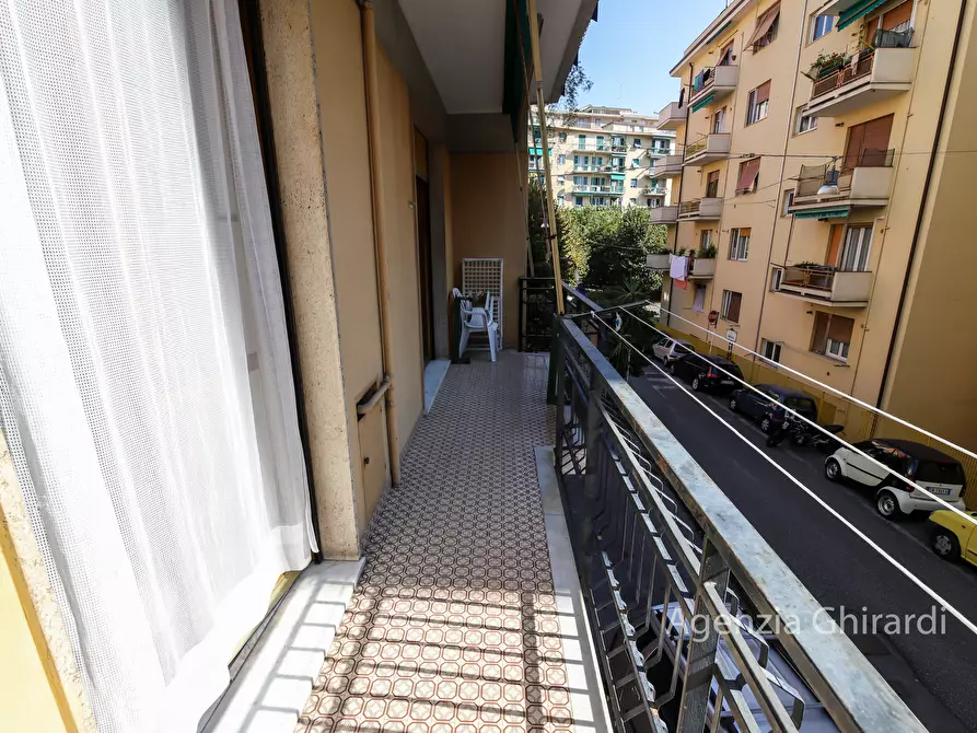 Immagine 15 di Trilocale in vendita  in Via Briscata 7 a Genova