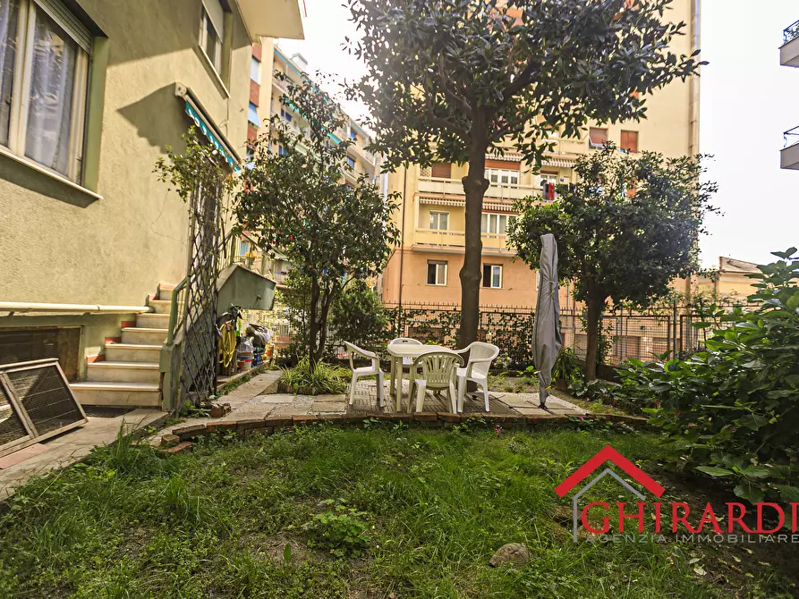 Immagine 34 di Quadrilocale in vendita  in Via Michele Erede 71 a Genova