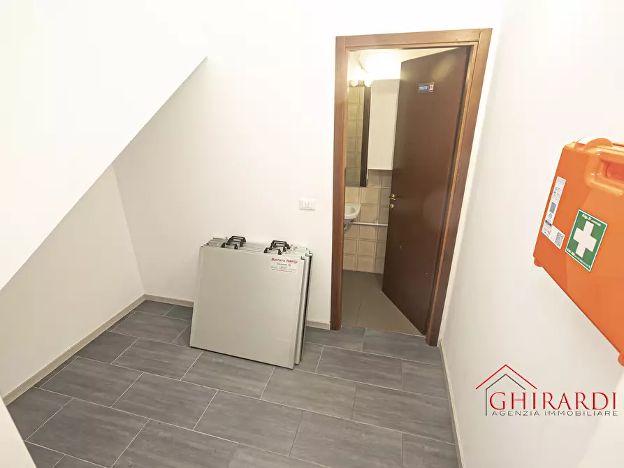 Immagine 19 di Locale commerciale in affitto  in VIA ALFREDO D'ANDRADE 76R a Genova