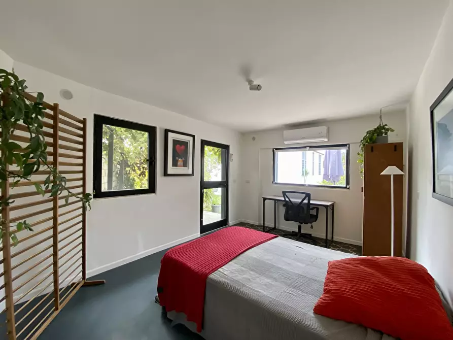 Immagine 21 di Villa in vendita  in Via delle Ninfe 25 a Anzio