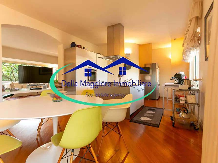 Immagine 13 di Villa in vendita  in Via di Montenero a Livorno