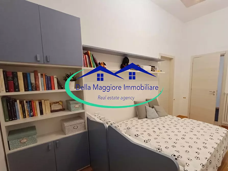 Immagine 10 di Quadrilocale in vendita  a Livorno