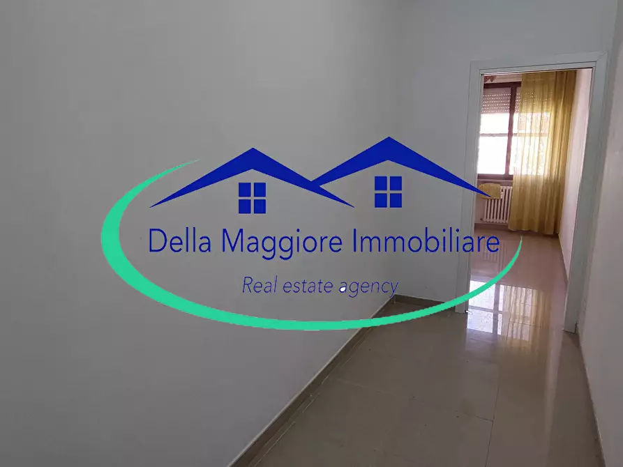 Immagine 9 di Pentalocale in vendita  in via Goito a Livorno