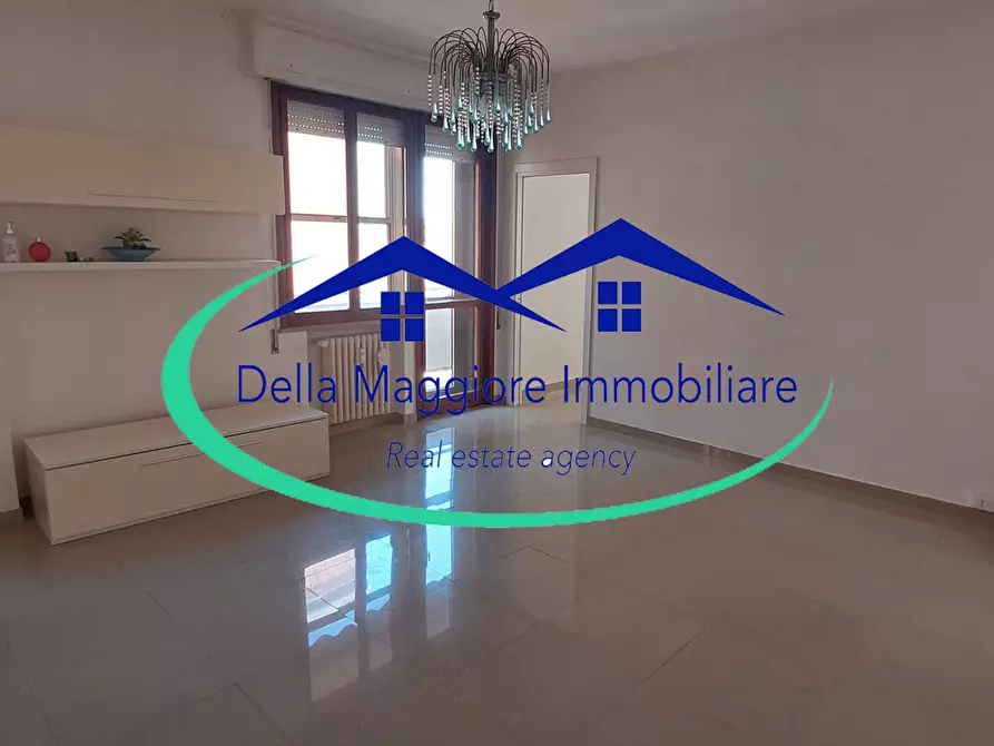 Immagine 1 di Pentalocale in vendita  in via Goito a Livorno