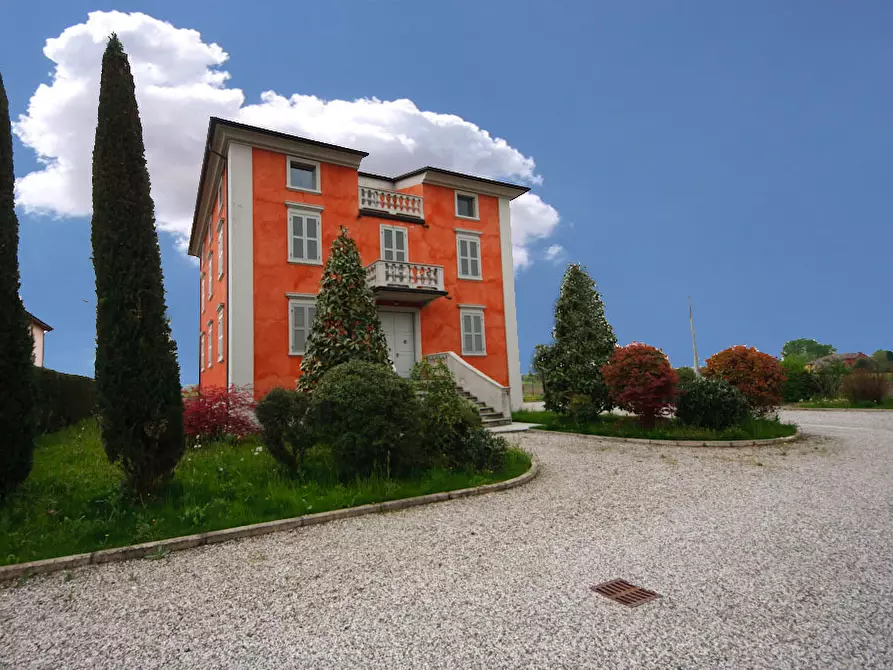 Immagine 17 di Ufficio in vendita  a Parma