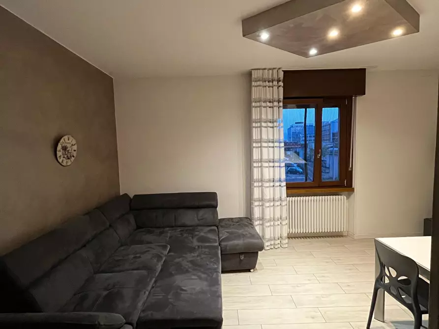 Immagine 3 di Stanza singola in affitto  a Trento