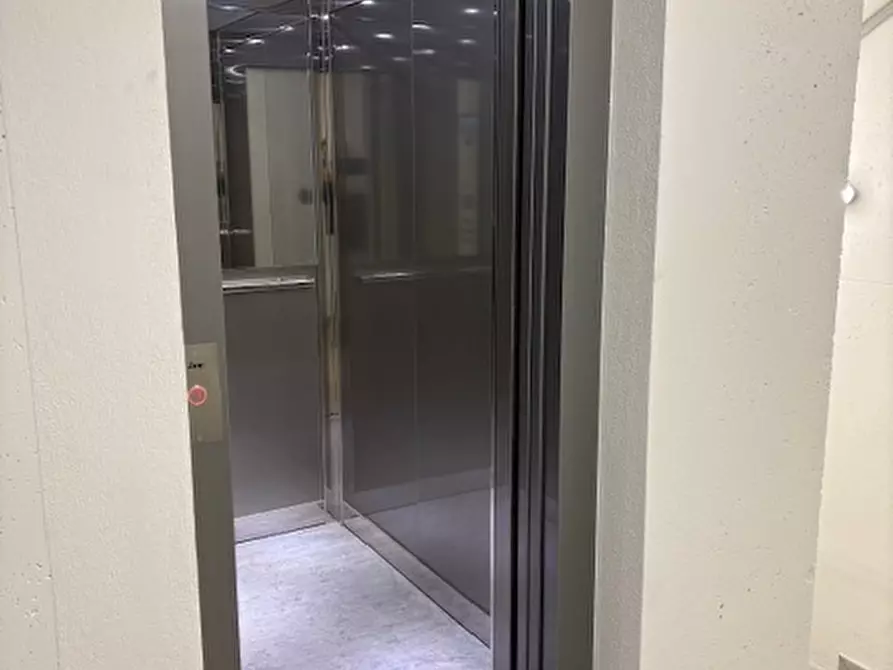 Immagine 5 di Garage in affitto  in Via della Roggia Grande 14/1 a Trento