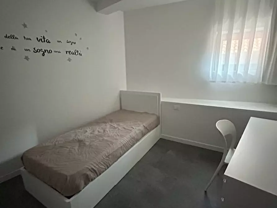 Immagine 1 di Stanza singola in affitto  in Via Roggiagrande 14 a Trento