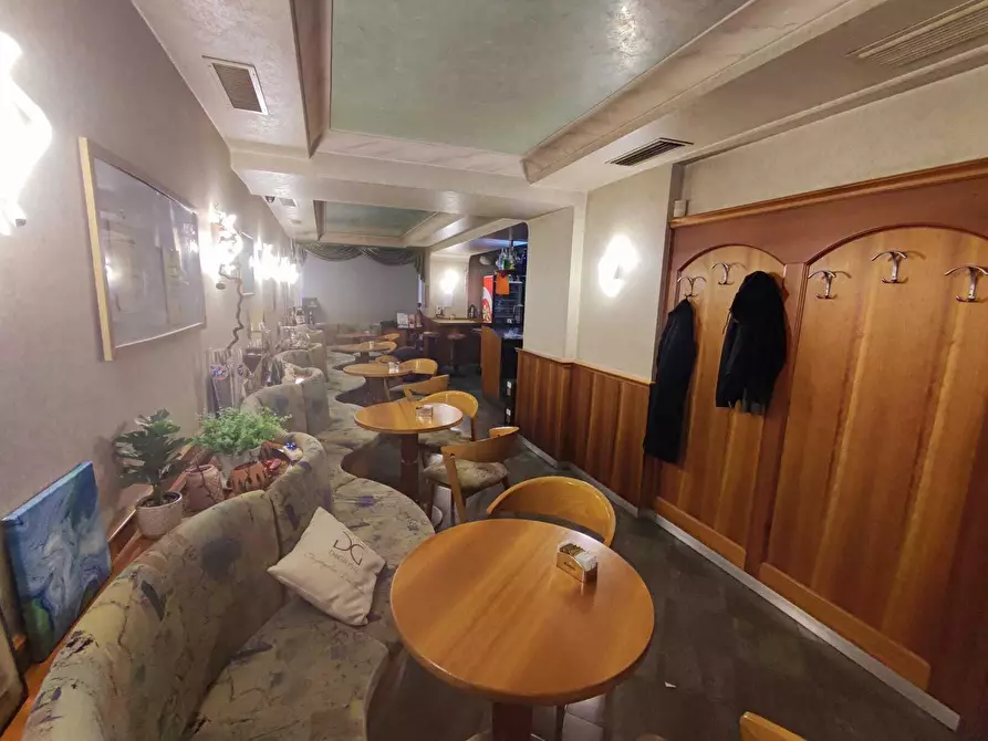 Immagine 6 di Bar / Ristorante in vendita  in località i laghetti a Egna .Neumarkt.