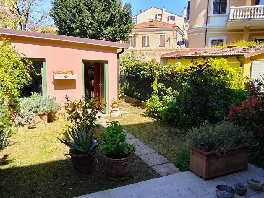 Immagine 2 di Porzione di casa in vendita  in Via IV Novembre a Fano