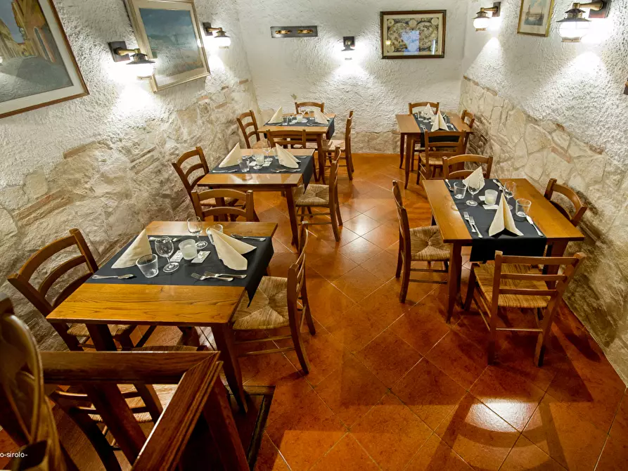 Immagine 9 di Bar / Ristorante in vendita  in Via Enrico Cialdini a Sirolo