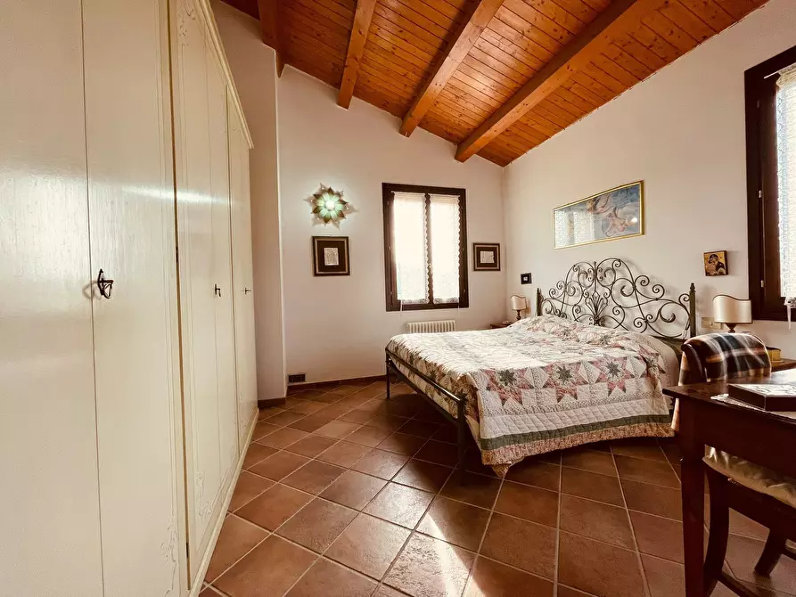 Immagine 32 di Rustico / casale in vendita  in morrovalle a Morrovalle