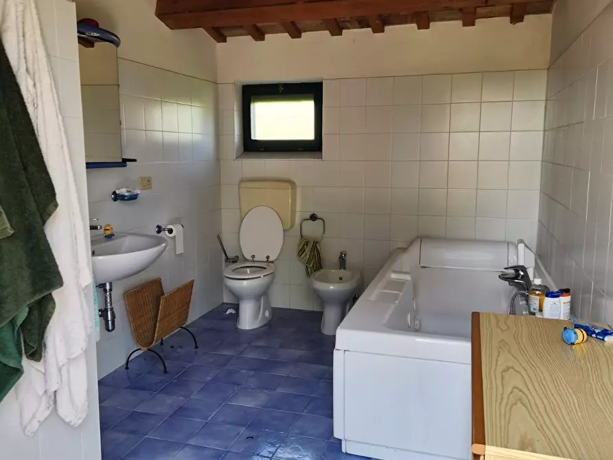 Immagine 47 di Rustico / casale in vendita  a Recanati