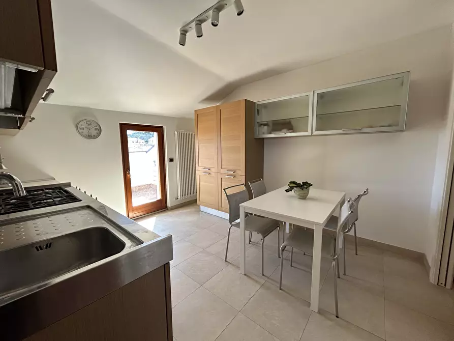 Immagine 4 di Bilocale in affitto  in Via Astagno a Ancona