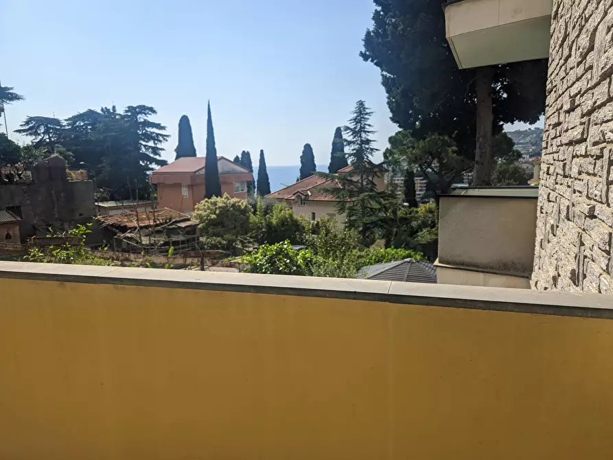 Immagine 18 di Trilocale in vendita  in Corso degli Inglesi 458 a San Remo