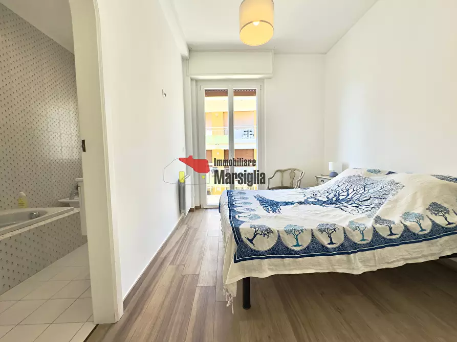 Immagine 19 di Quadrilocale in vendita  in Corso Marconi 1 a Ospedaletti