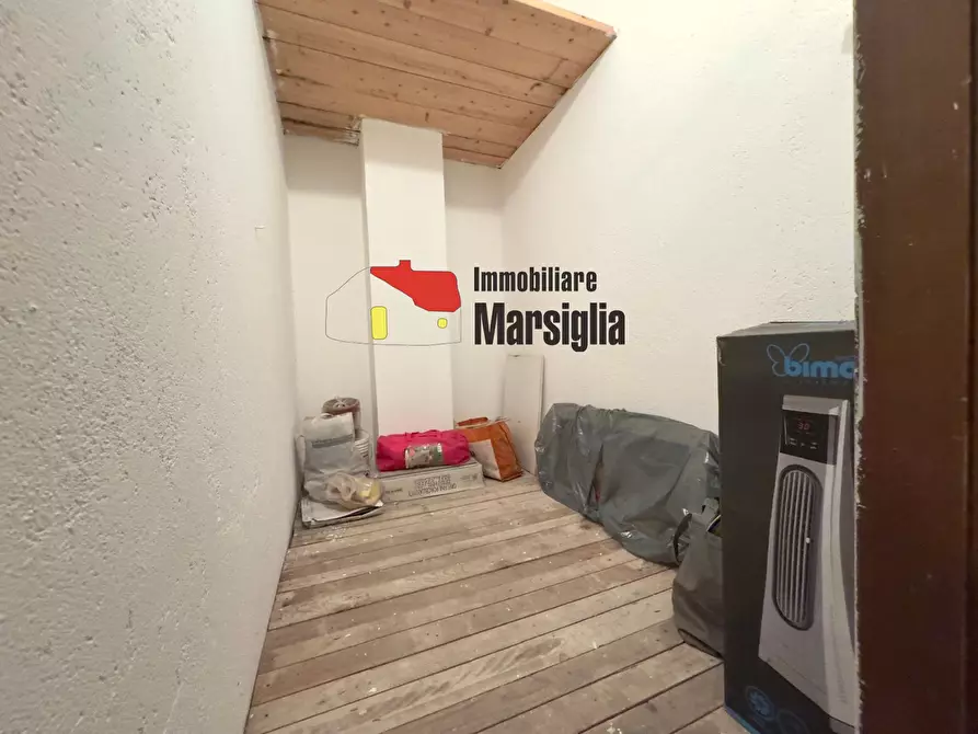 Immagine 15 di Monolocale in vendita  in Via fratelli asquasciati 59 a San Remo